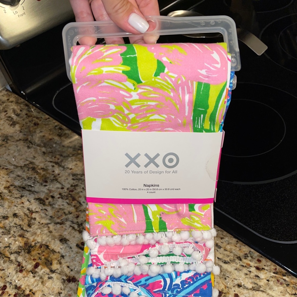 Lilly Pulitzer 4 pack reusable kitchen towels